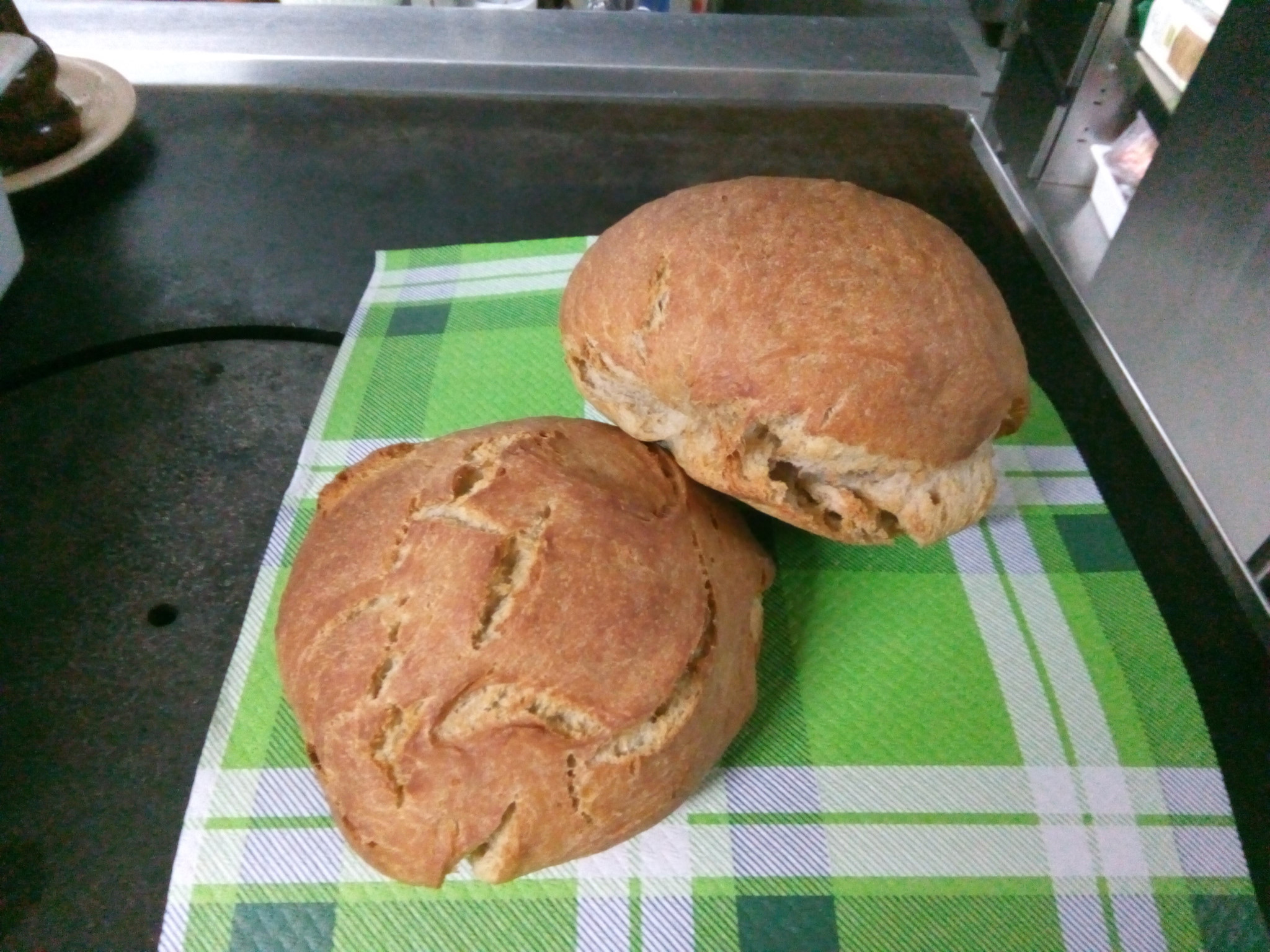 Pane Casereccio Con Lievito Madre E Farine Integrali Agriturismo Como Al Marnich